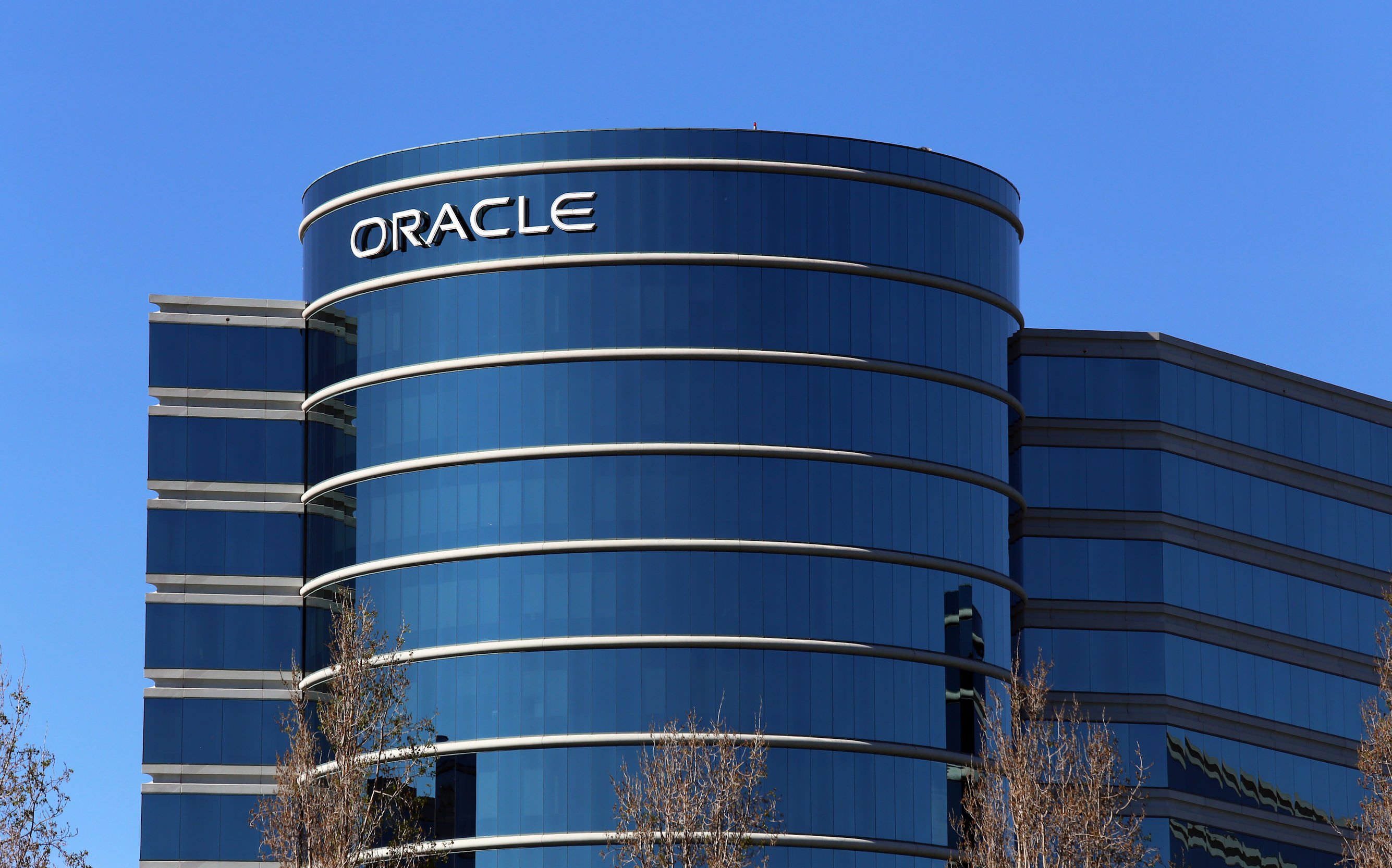 Какая крупная корпорация. Штаб квартира Оракл. Oracle компания. Oracle Corp. The Oracle.